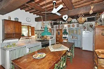 Casa *
